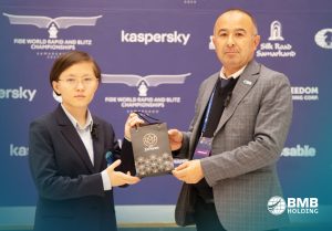 Ўзбек заъфарони шахмат бўйича жаҳон чемпионлари эътиборида!